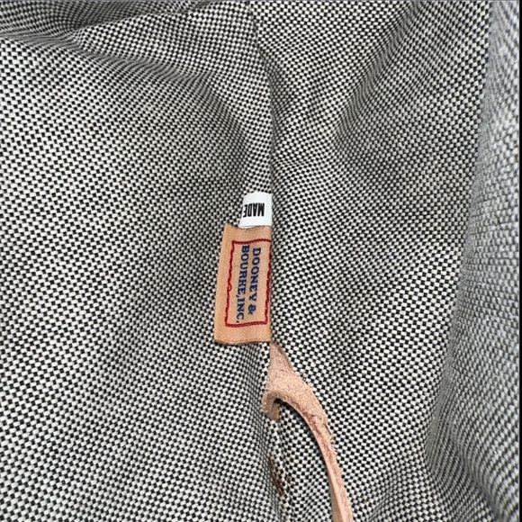 RESERVED for snapolitano60 Dooney and Bourke hand/shoulder bag - Picture 10 of 10